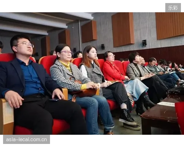 作为卫冕冠军核心，利桑德罗·马丁内斯需在康复期得到心理支持以应对大赛压力。
